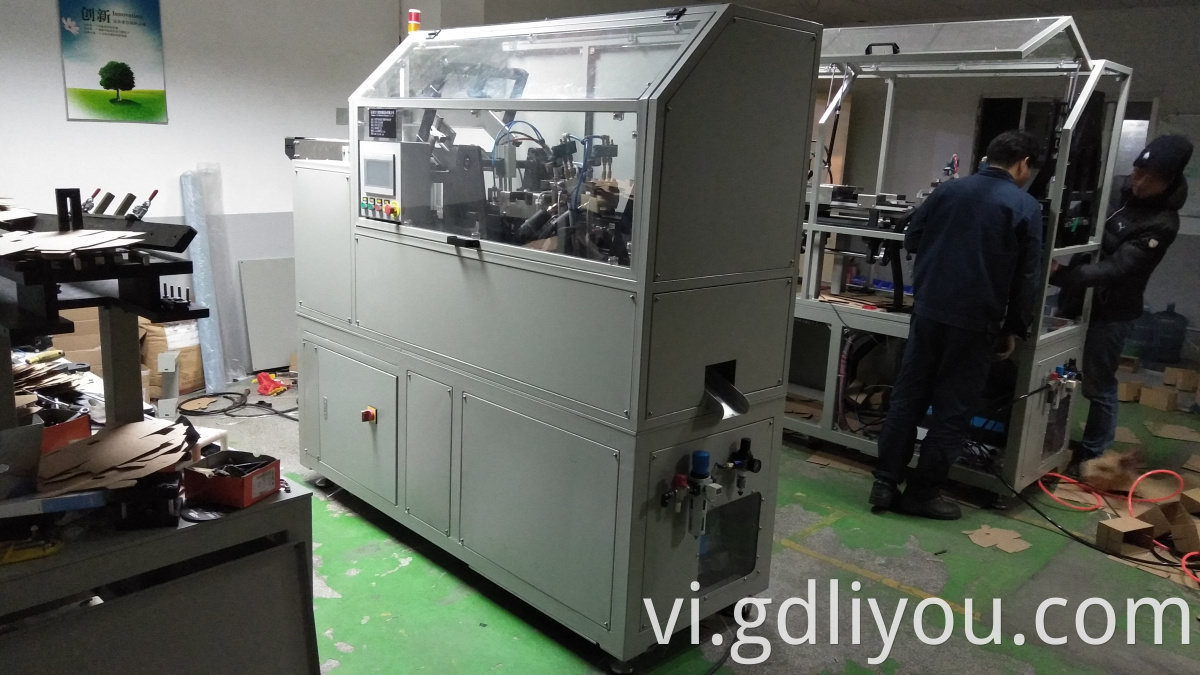 Aircraft box viscose folding machine